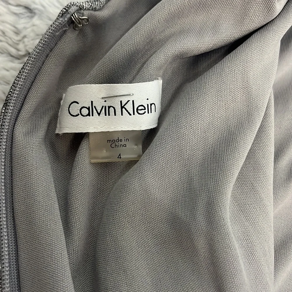 Calvin Klein Metallic Silver Spaghetti Strap evening Dress Size 4 - Picture 9 of 9